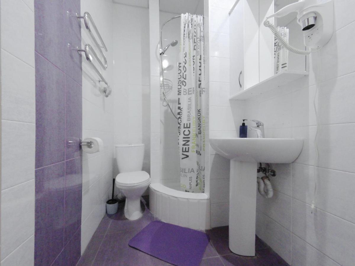 Mini Hotel Non-Stop เคียฟ ภายนอก รูปภาพ