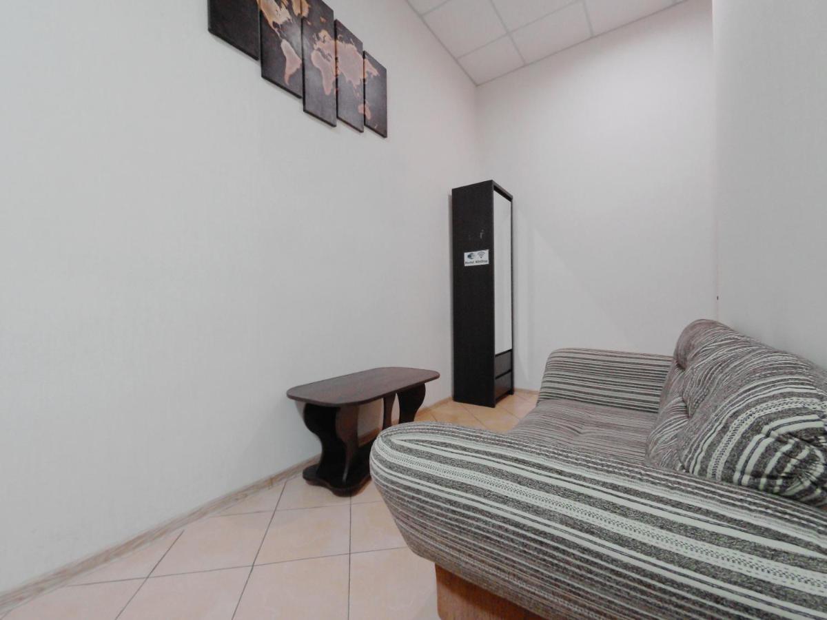 Mini Hotel Non-Stop เคียฟ ภายนอก รูปภาพ